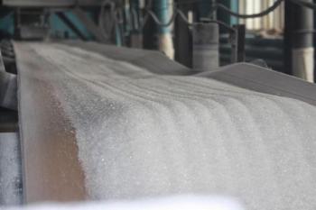 Есть ли отличия в магнитных сепараторах для сухих сыпучих продуктов и жидких материалов?